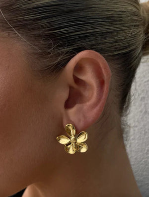 Lily Earrings Jamela