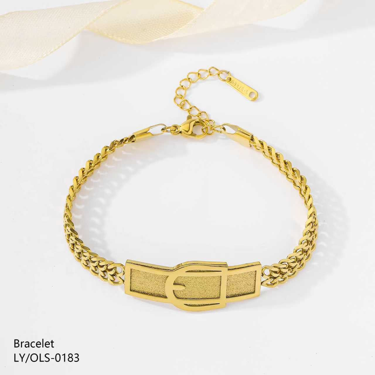 The Strap Bracelet