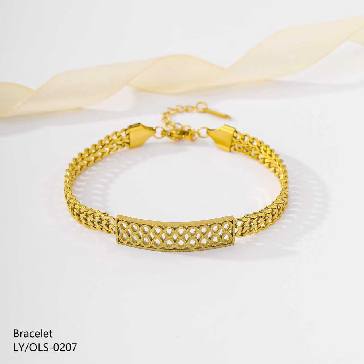 Matte Lattice Bracelet