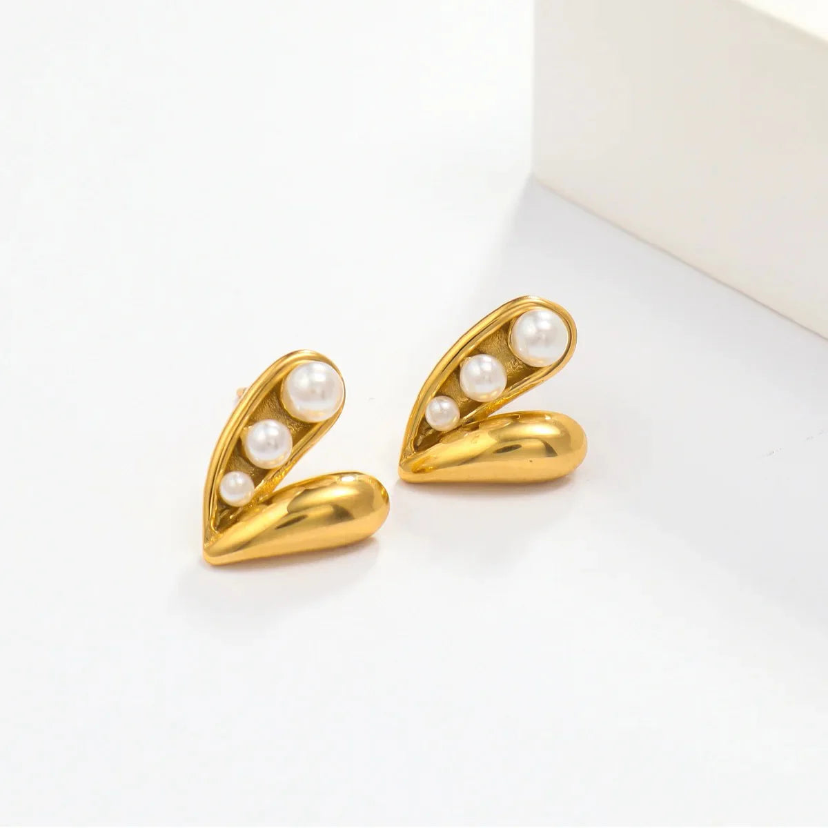 Pearl Vine Earrings Jamela