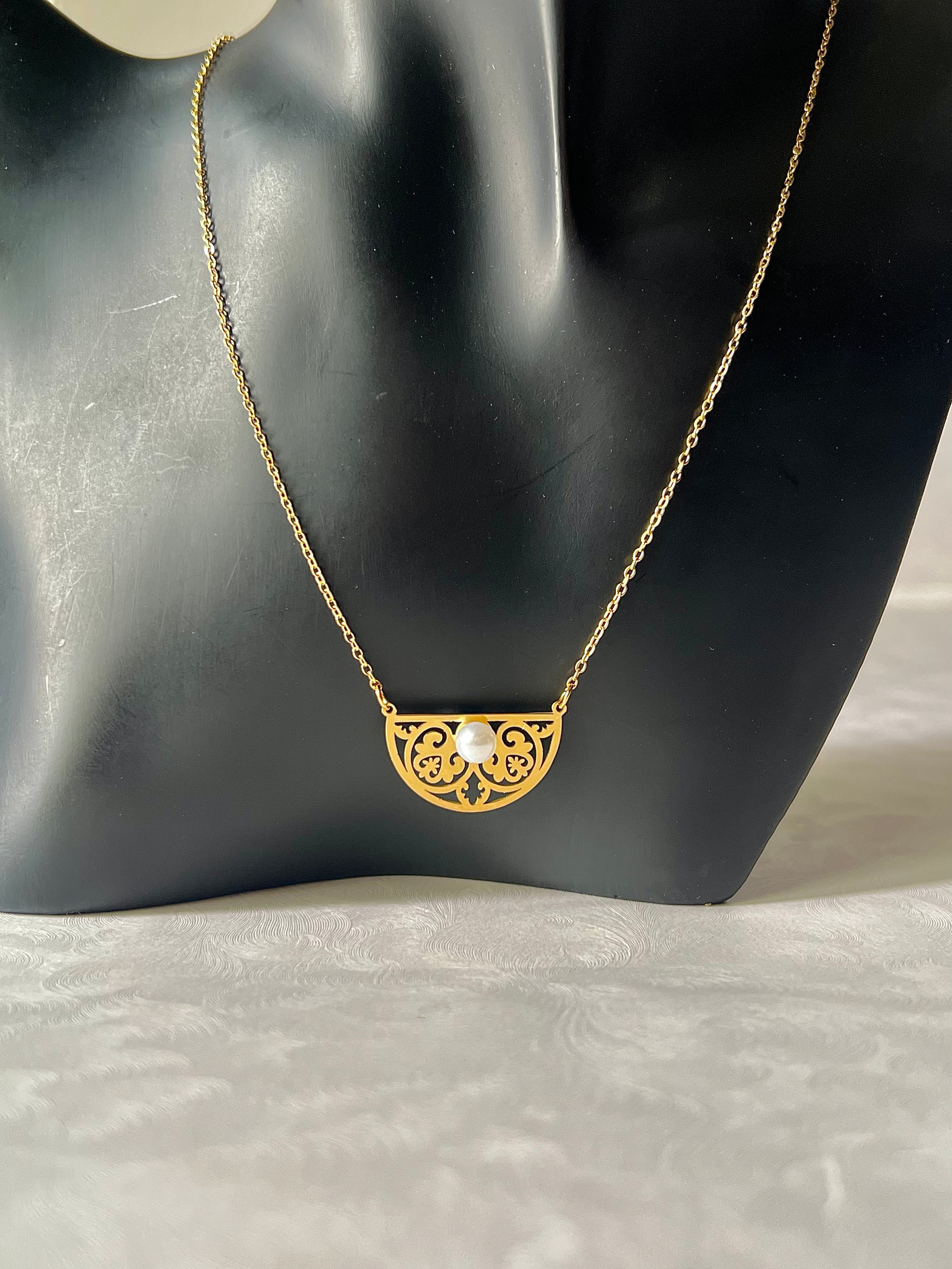 Arabesque Necklace