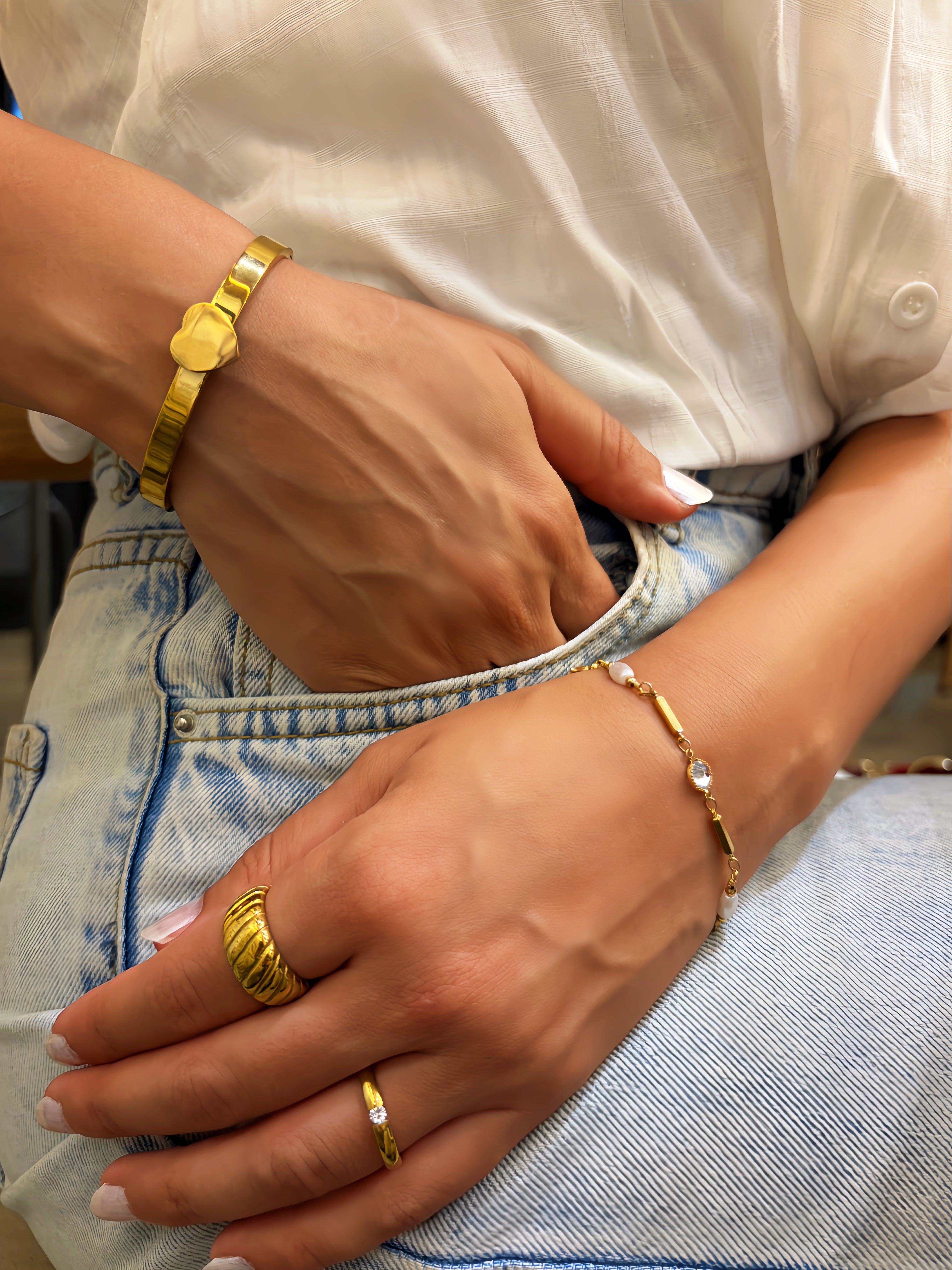 EY Bangle