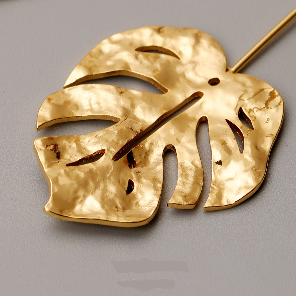 Monstera Leaf Brass