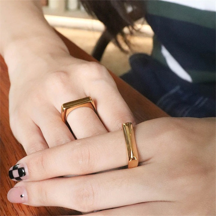 She Premium Ring