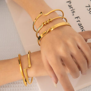 Sculptural Cuff Jamela