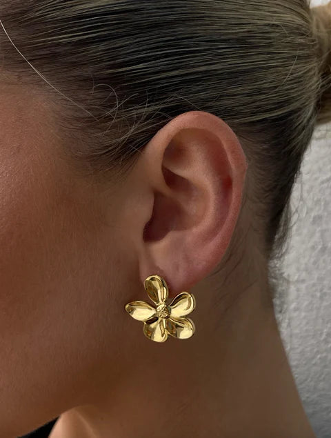 Lily Earrings Jamela