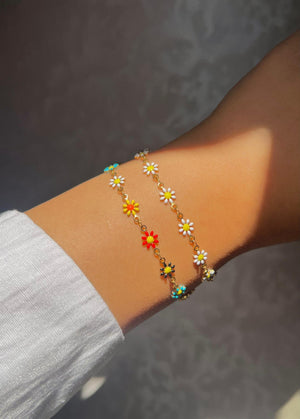 Daisy Colored Flower Bracelet Jamela