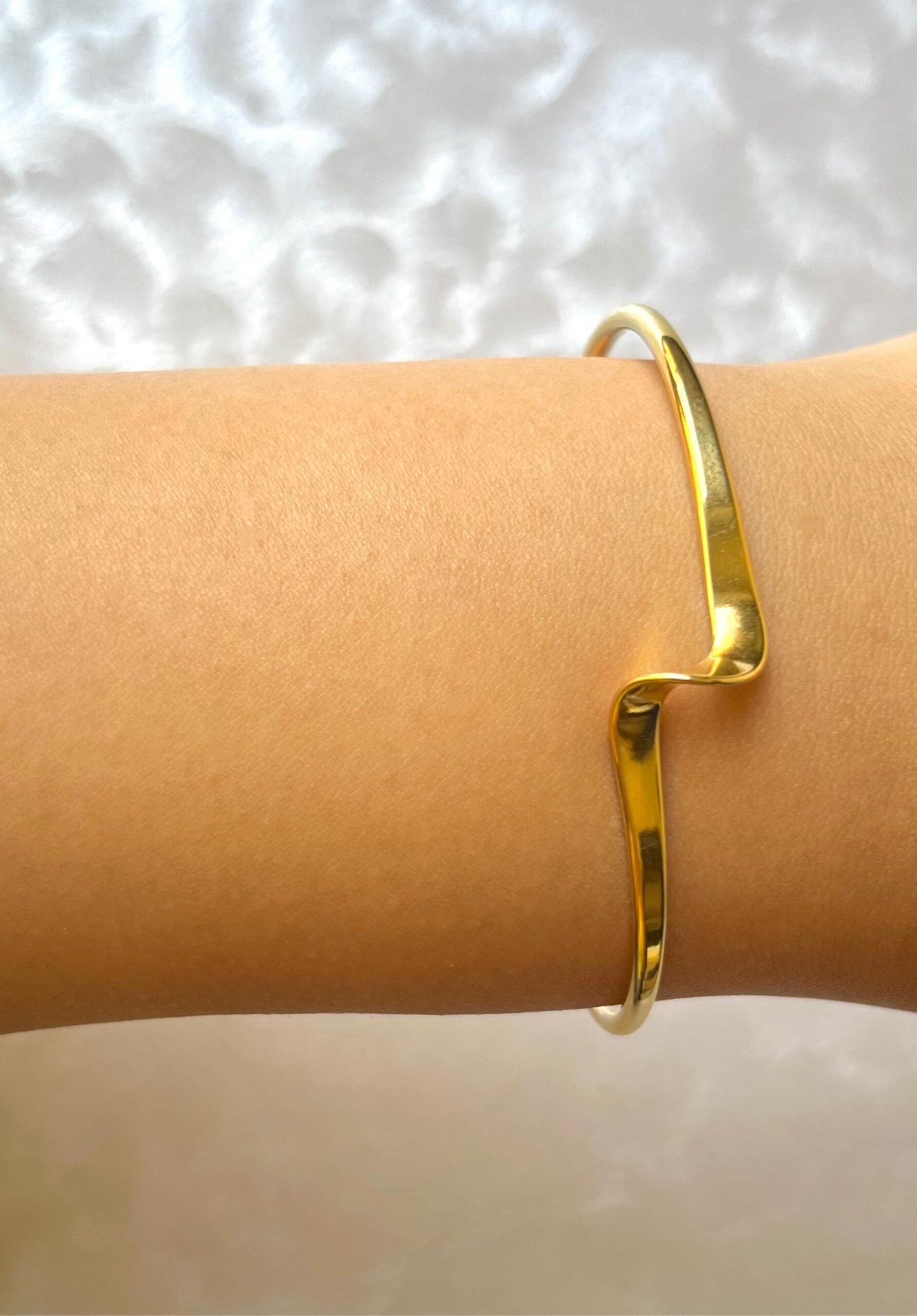 Sculptural Cuff Jamela