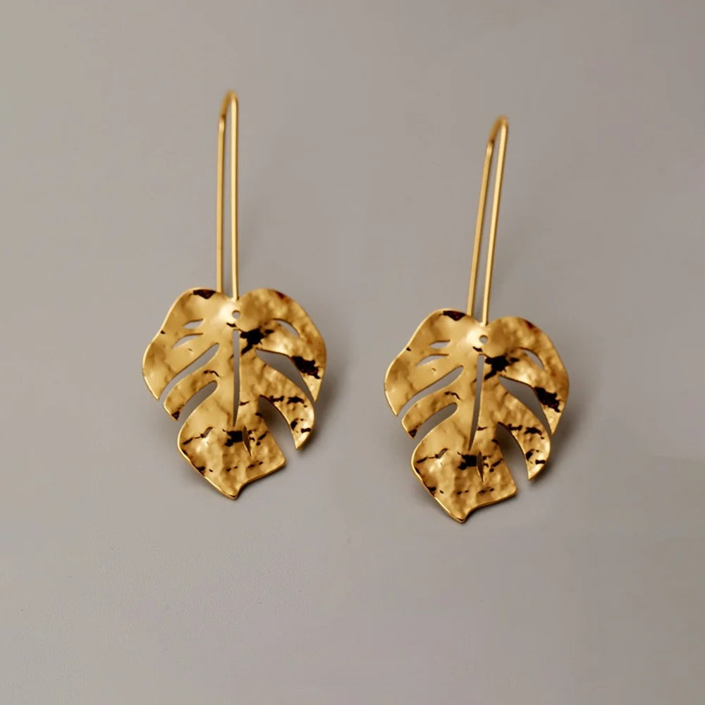 Monstera Leaf Brass