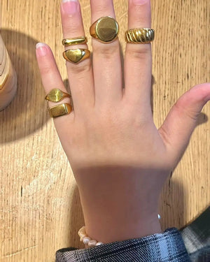 Croissant dome ring Jamela