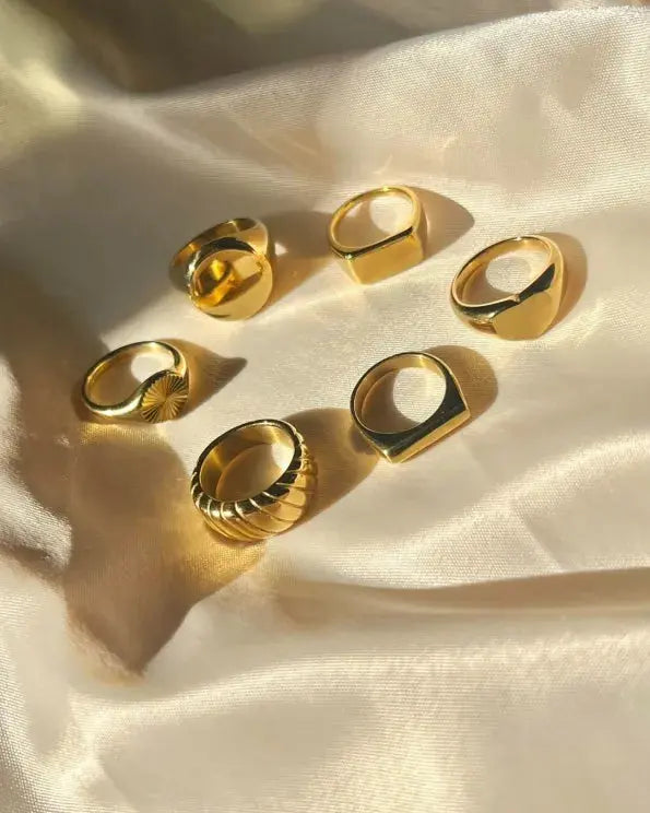 Premium Heart  Signet Jamela